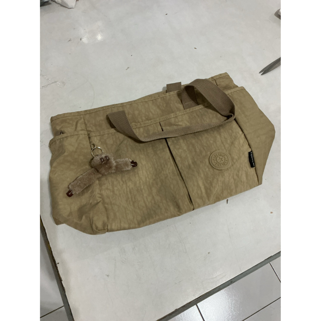 [PRELOVED] กระเป๋าเดินทาง Kipling Large Thick Mirror