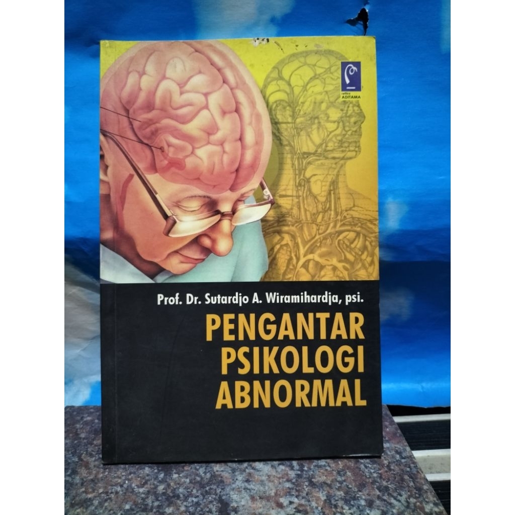 การเริ่มต้นหนังสือที่ใช้แล้วเพื่อ ABNORMAL PSYCHOLOGY