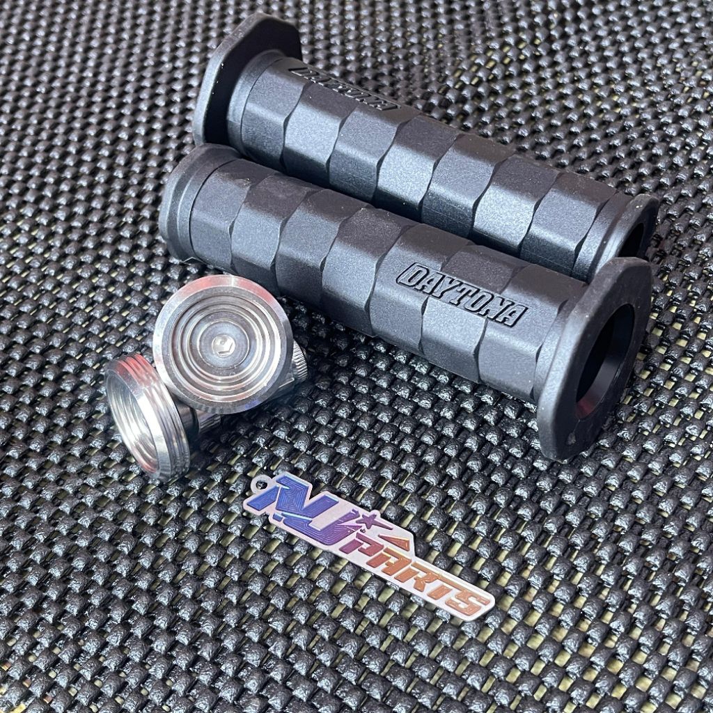 ปลอกแฮนด์ Daytona 1 ชุด + Jalu Nj Part Stainless Chrome Universal สําหรับรถมอเตอร์ไซค์ทุกรุ่นยกเว้น 