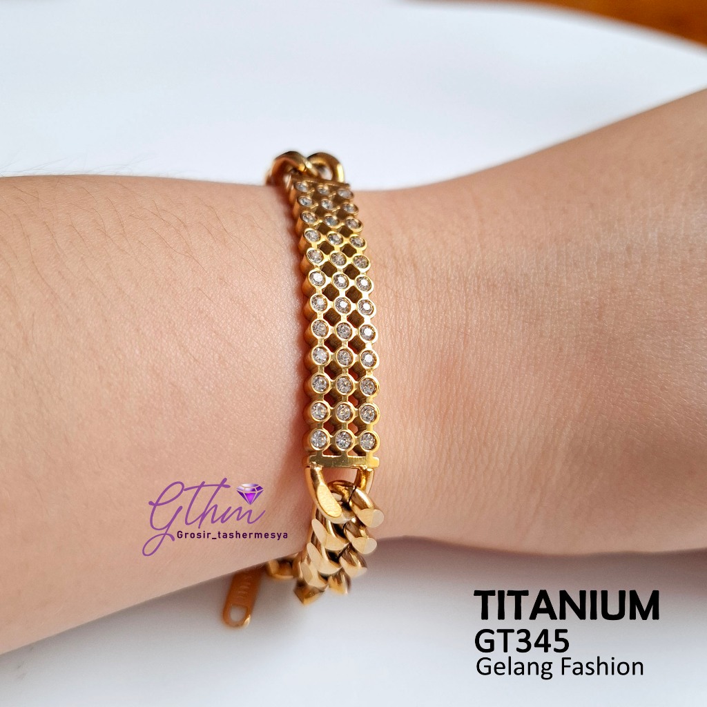 มาตา สร้อยข้อมือไทเทเนียมผู้หญิงที่สง่างามด้วยแหวนตาป้องกันสนิมเต็มรูปแบบเหมาะสําหรับงานปาร์ตี้เดิน 