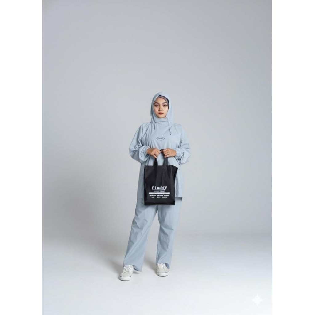 HOODIE RAINCOAT สําหรับผู้ชายและผู้หญิงไม่มีซิปซิปผู้ใหญ่เสื้อกันฝน MADE OF THICK PVC กันน้ํา MATERI