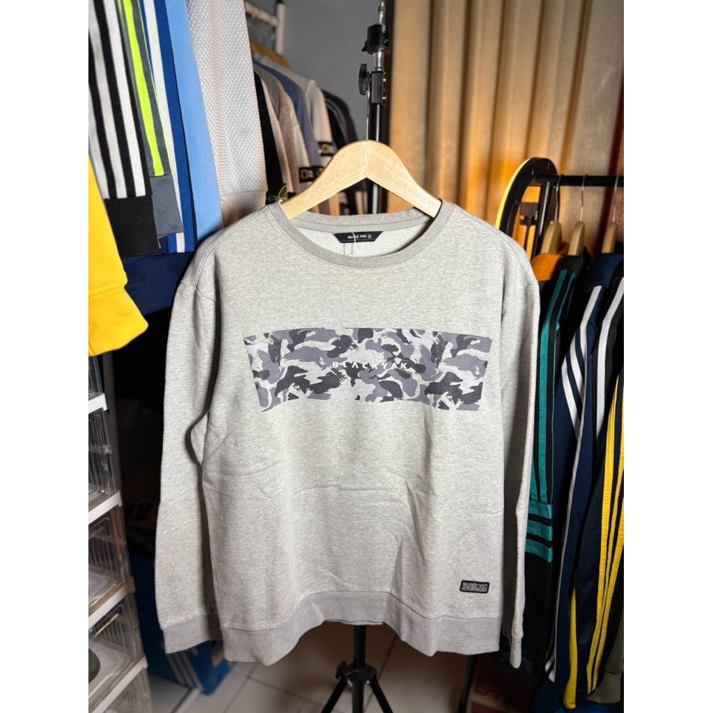 CHEMICALE-CREWNECK-BLACK YAK