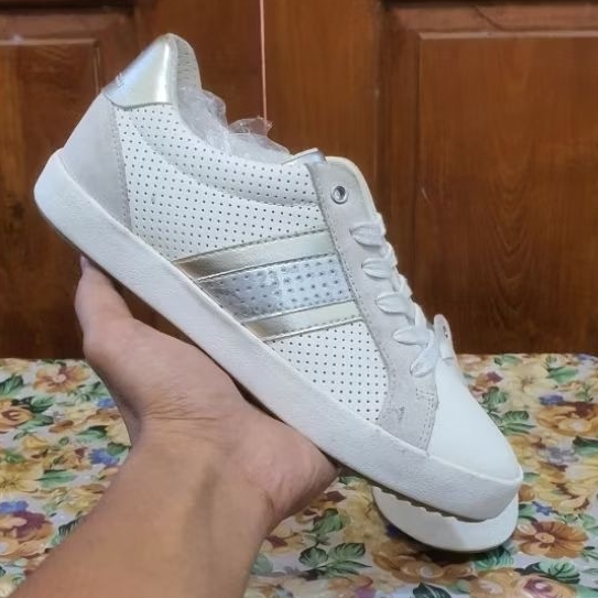 Geox Dam Bloomie****