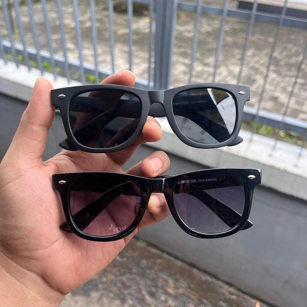 แว่นกันแดด WAYFARER - ZICA4004