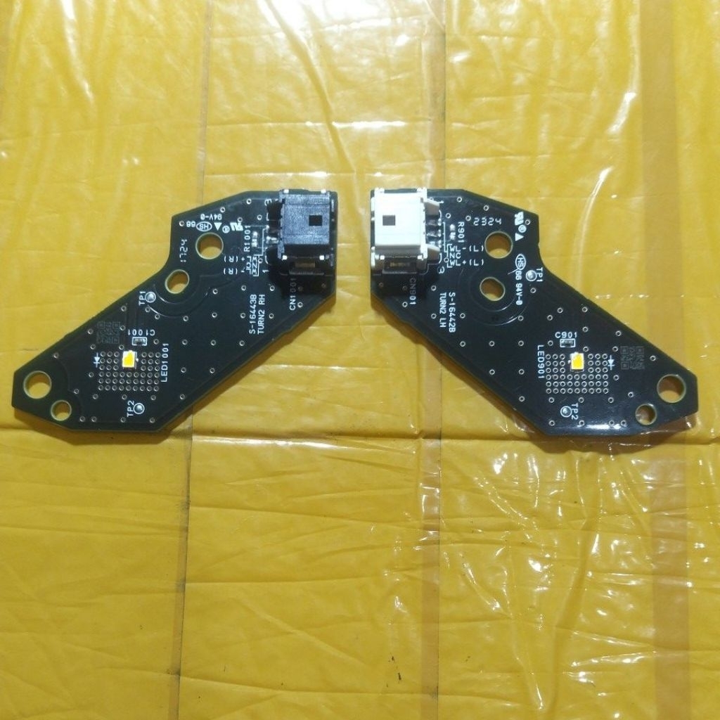 PCB LED FRONT TURN LIGHT PCX 160 ใหม่ ราคา ถูกที่สุด ดีลบีเคเค