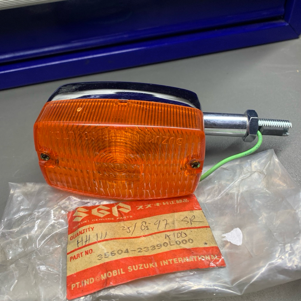 ไฟเลี้ยว Sen Suzuki A100 A9 100x X-SUPER FR80 Family Deluxe Nos SUZUKI ของแท้ PARTS / SGP 35604 - 23