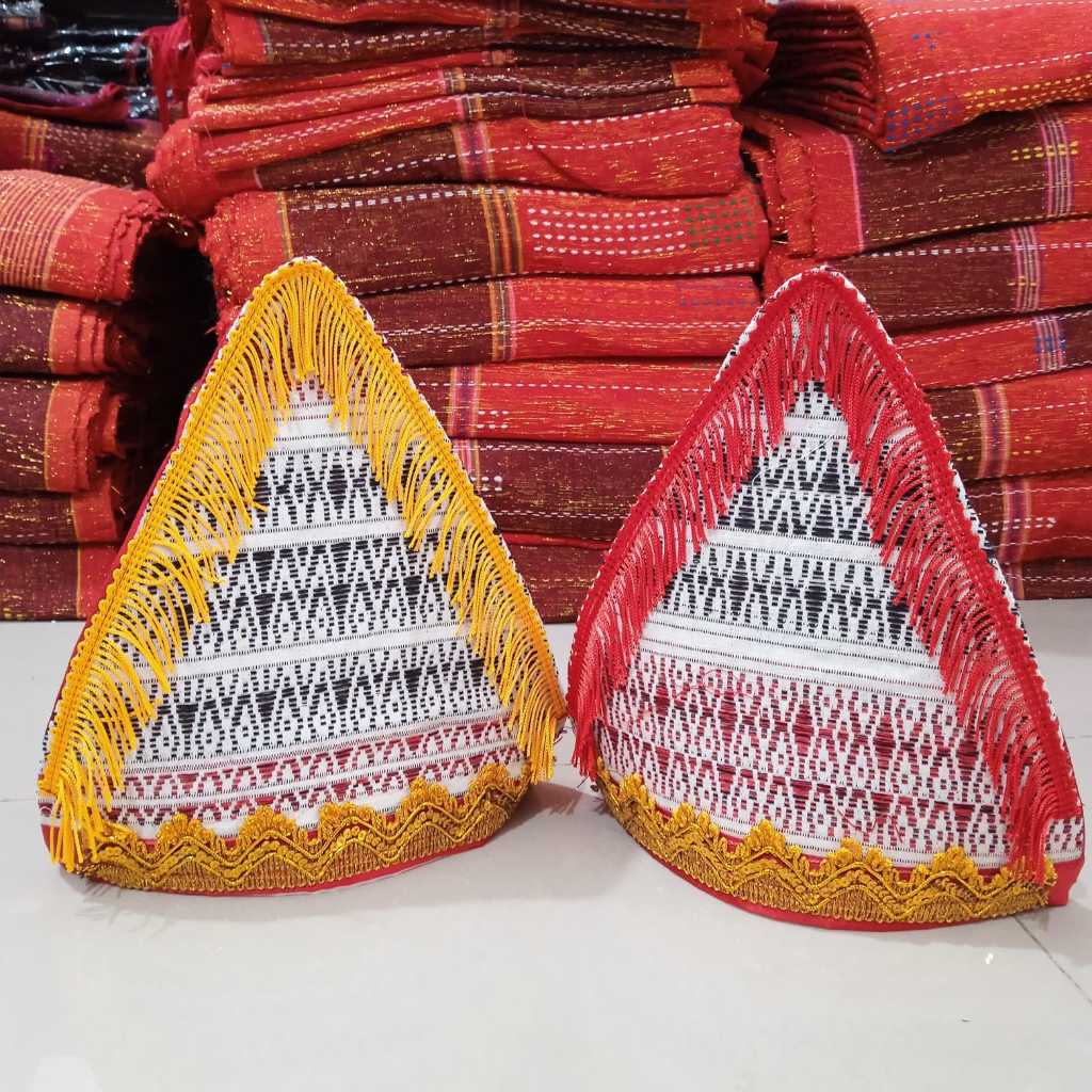 TRADITIONAL BATAK TOBA CHILDRENS PUCCA HAT