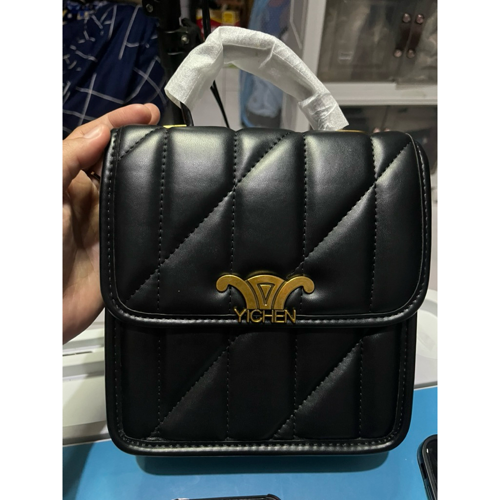 กระเป๋าสะพายข้าง Yichen