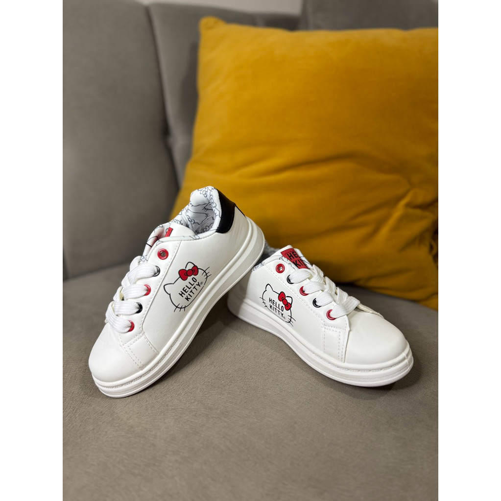 รองเท้าเด็ก Hello kitty