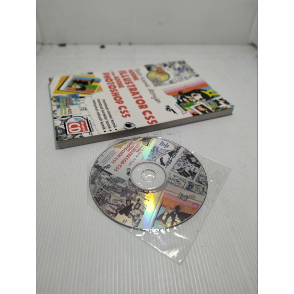 หนังสือ ซีดี Adobe Illustrator พร้อมที่เขียนบนคอมพิวเตอร์