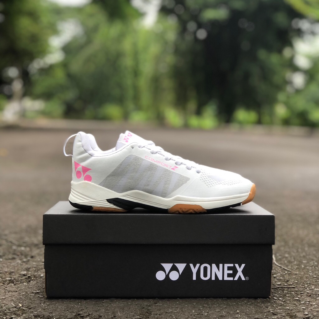 รองเท้าแบดมินตันผู้หญิง Yonex สีขาวสีชมพู