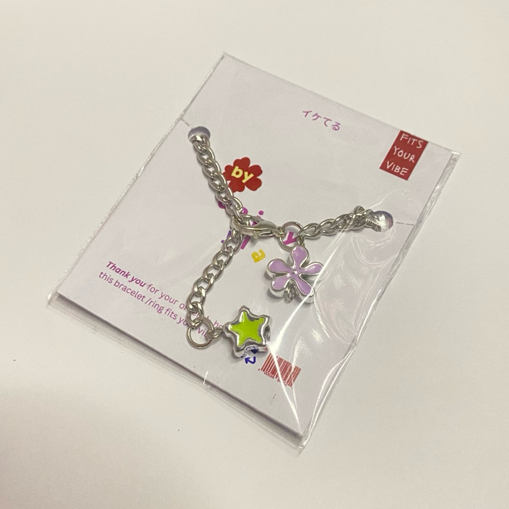 STARRY BLOOM BRACELET CHAIN - Star Flower CHAIN BRACELET โดย daisy.jla