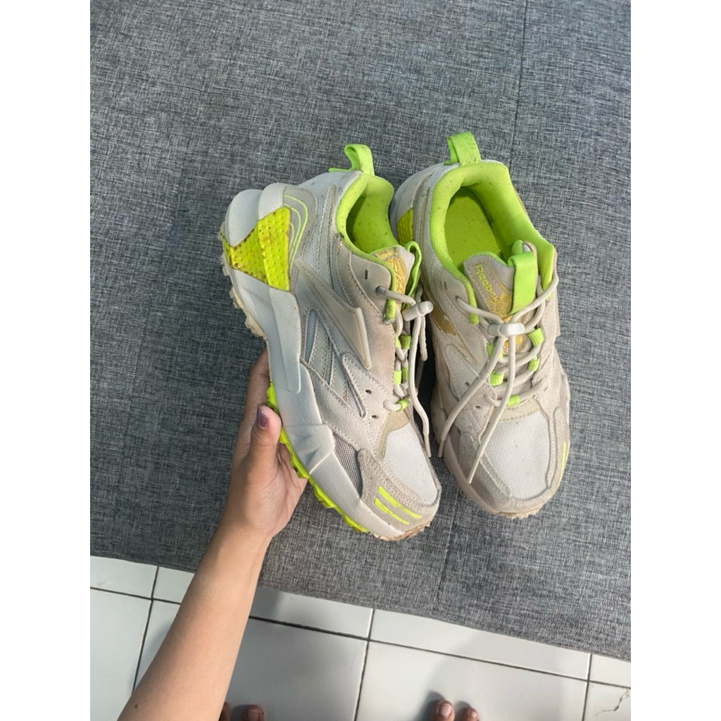 รองเท้าวิ่ง Preloved Reebok
