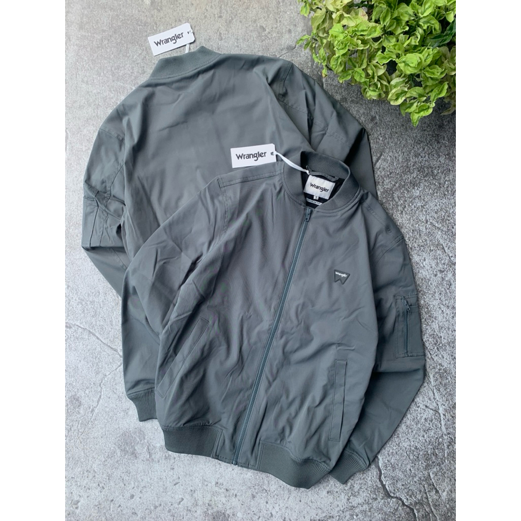 Original WRANGLER Bomber Zip Jacket สีเทา • Size S