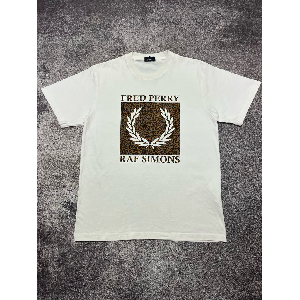 เสื้อยืด FREDPERRY x RAF SIMONS