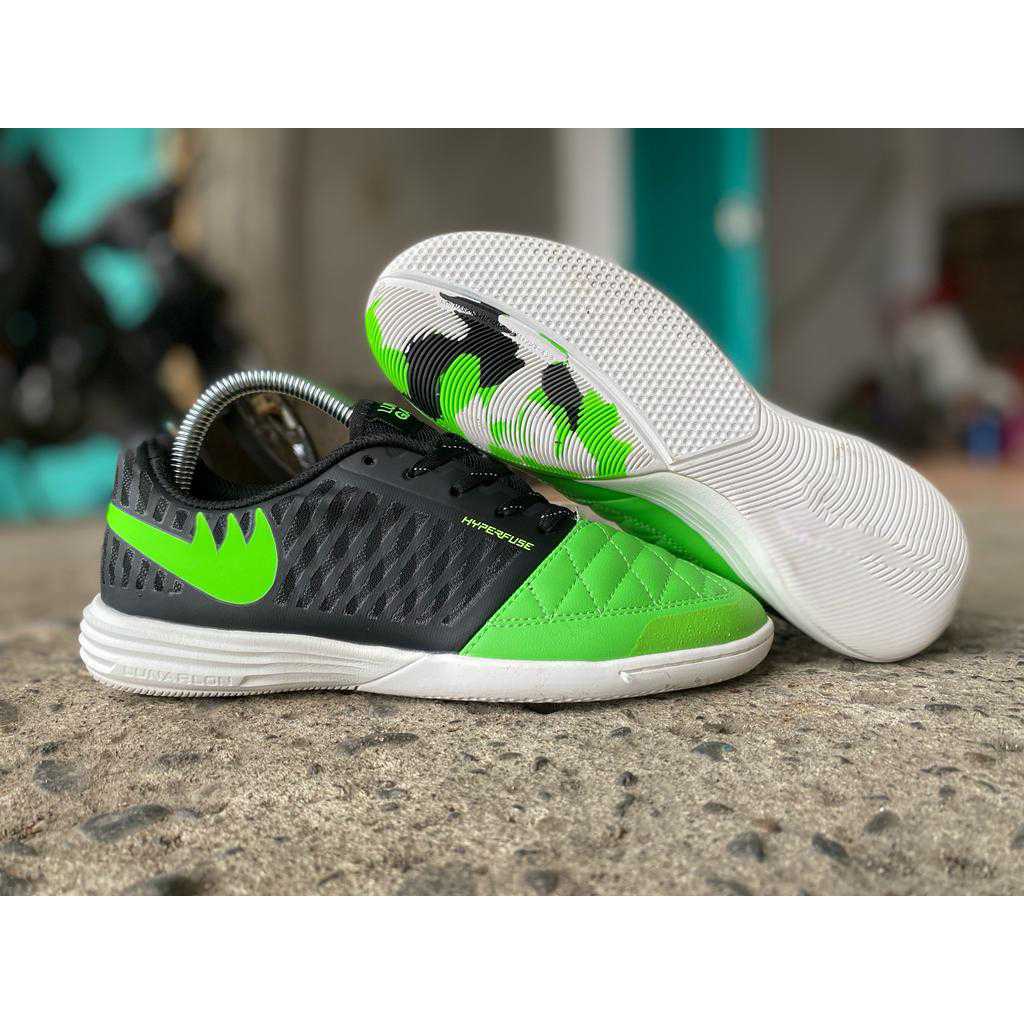 รองเท้าฟุตซอล Lunar Gato II IC - Black Poison Green White