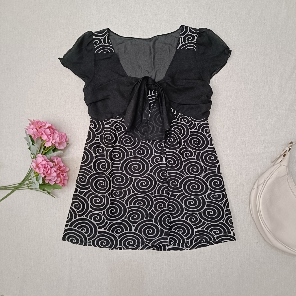 ชุดเดรสริบบิ้น Dark Gothic โดย RedTooth