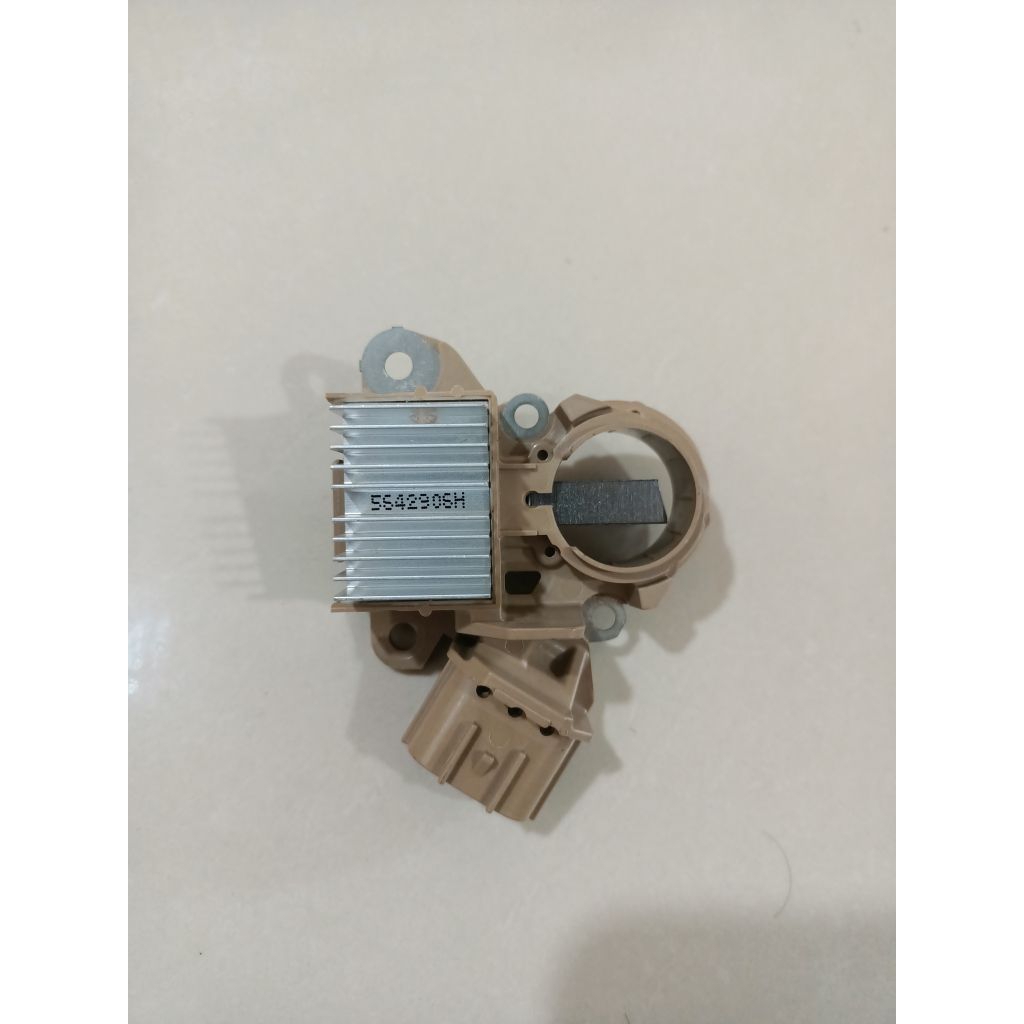 IC ALTERNATOR/DYNAMO CAMPER NISSAN ELGRAND