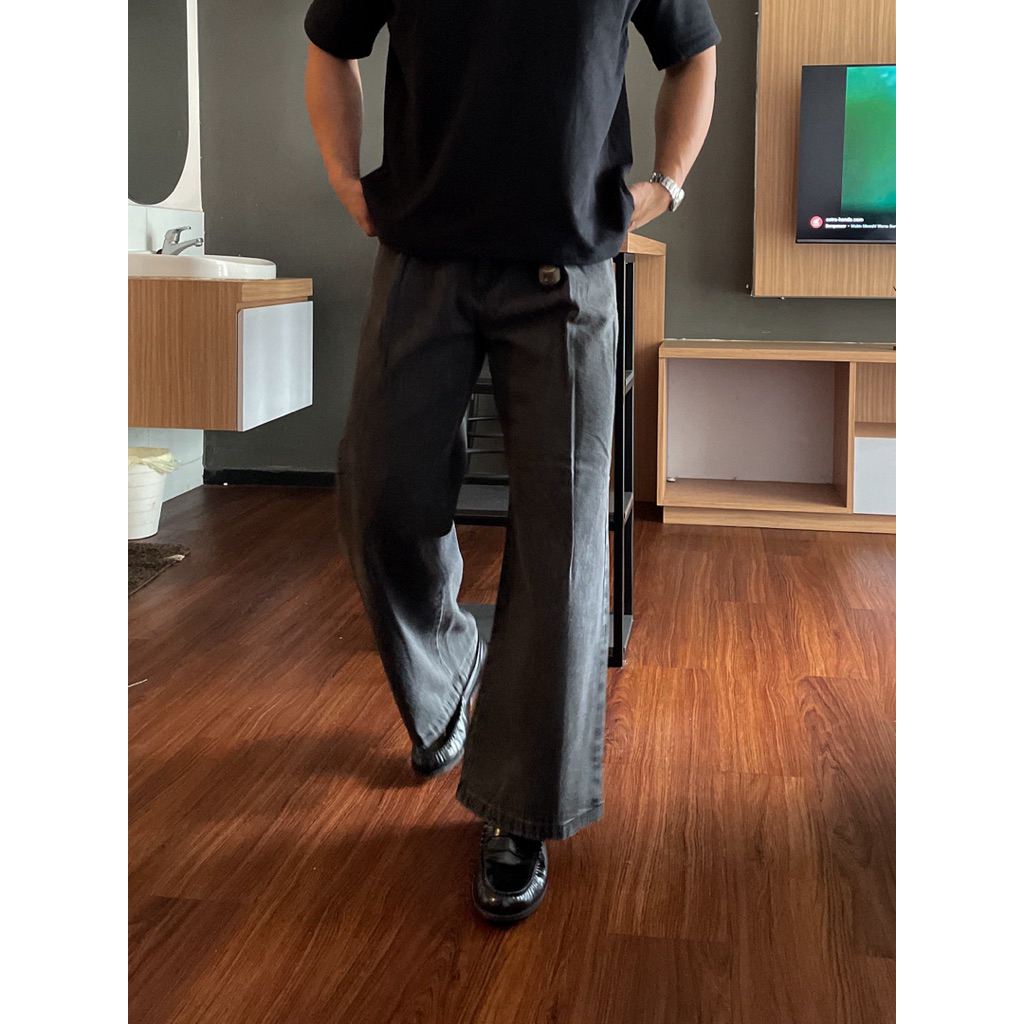 กางเกงบอลลูน GU Dark Ash