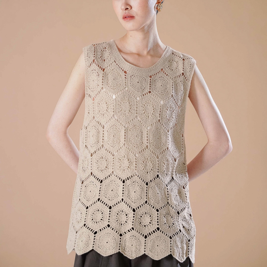This Is April Demeter Top Vest ผู้หญิงถัก Textured แขนกุด Taupe
