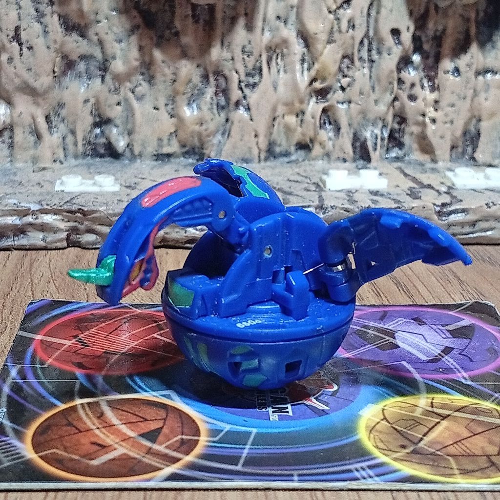 Dragonoid Aquos Spin Bakugan (หมุนได้)