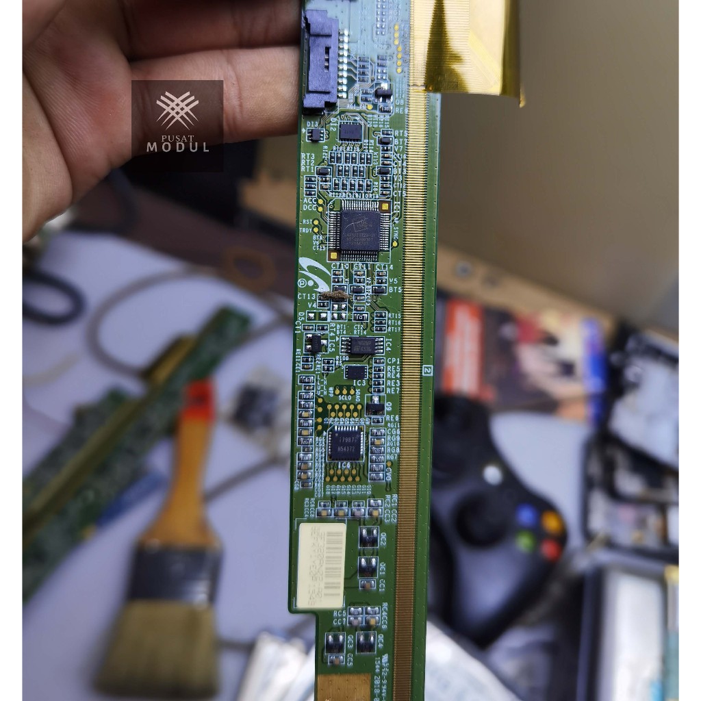 IC WISEVIEW LAXC021T2B-Q1 / IC RT6906B / TCON Samsung 13Y_32AN01S4LV0.2