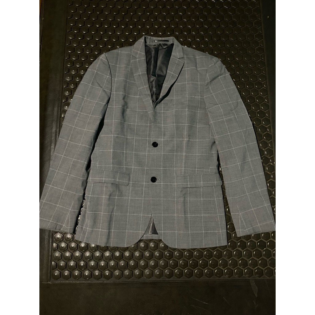 LUXURY BRANDED GREY TARTAN H&M BLAZER