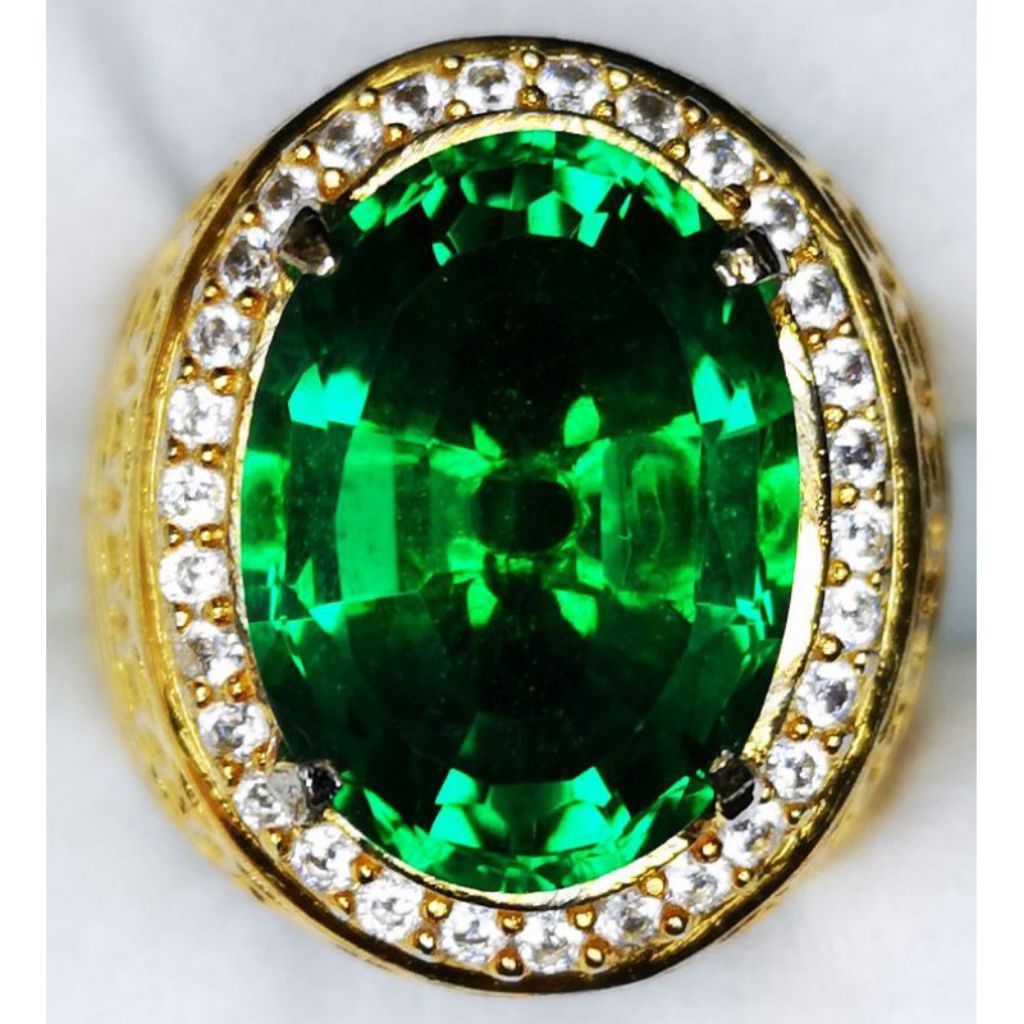 Natural Green Moldavite เครื่องตัดไซส์ใหญ่ Luster