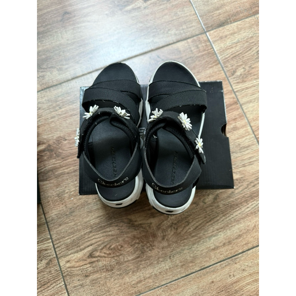 PRELOVE SKECHERS DLITE KIDS SANDALS SIZE 35