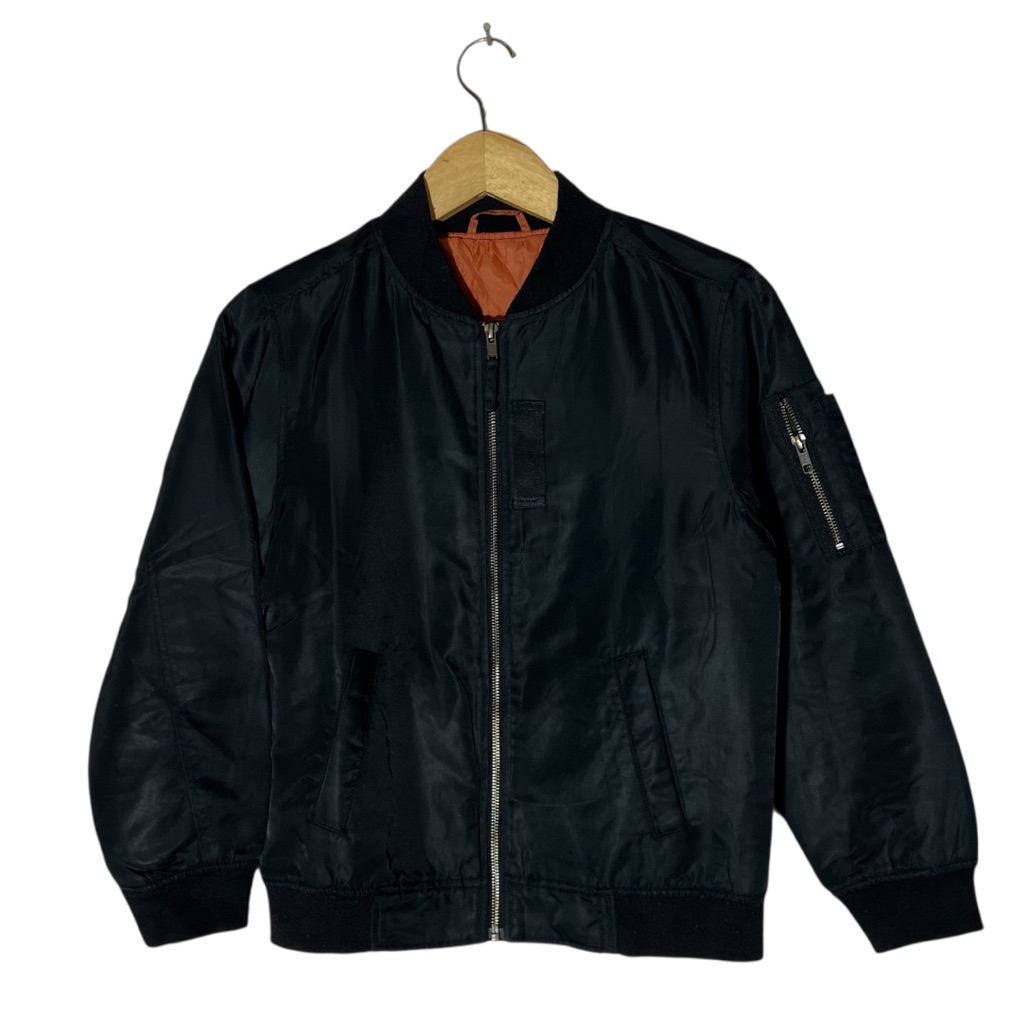 Uniqlo Bomber Jacket Ma-1 สีดํา ของแท้