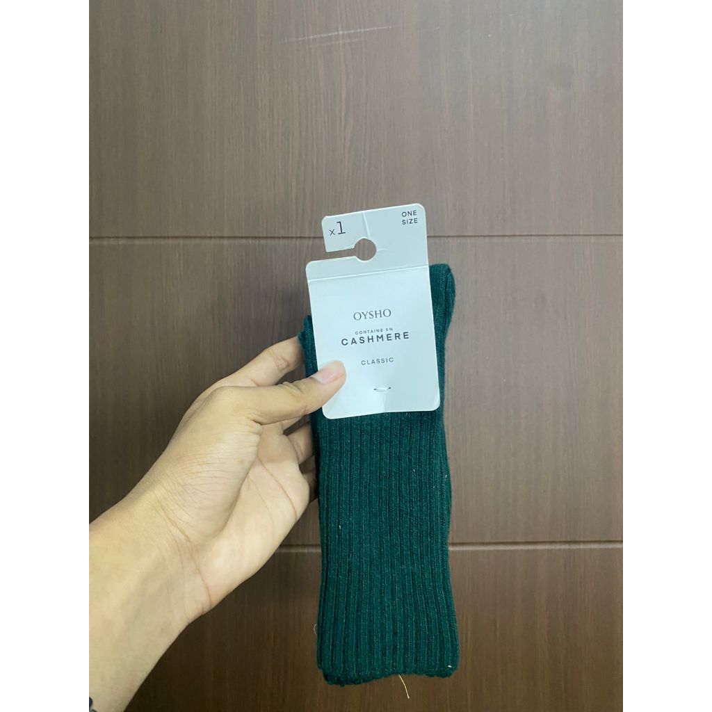 ถุงเท้า OYSHO GREEN KNITTED