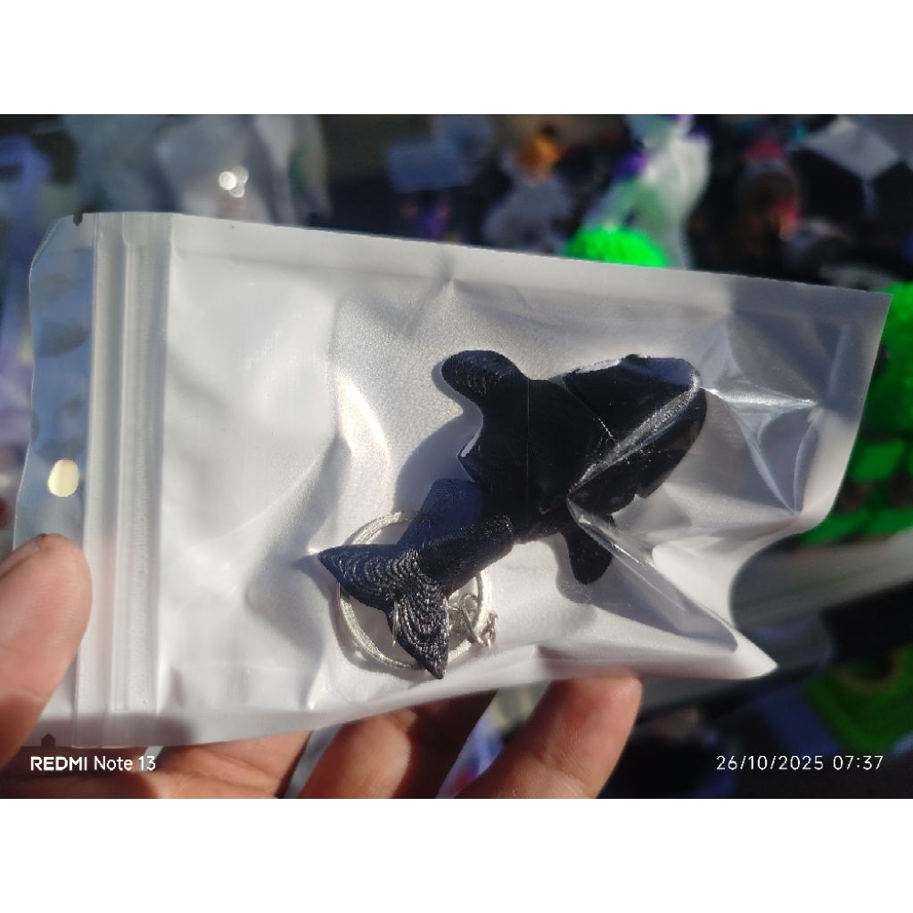 GANTUNGAN ORCA WHALE KEYCHAIN