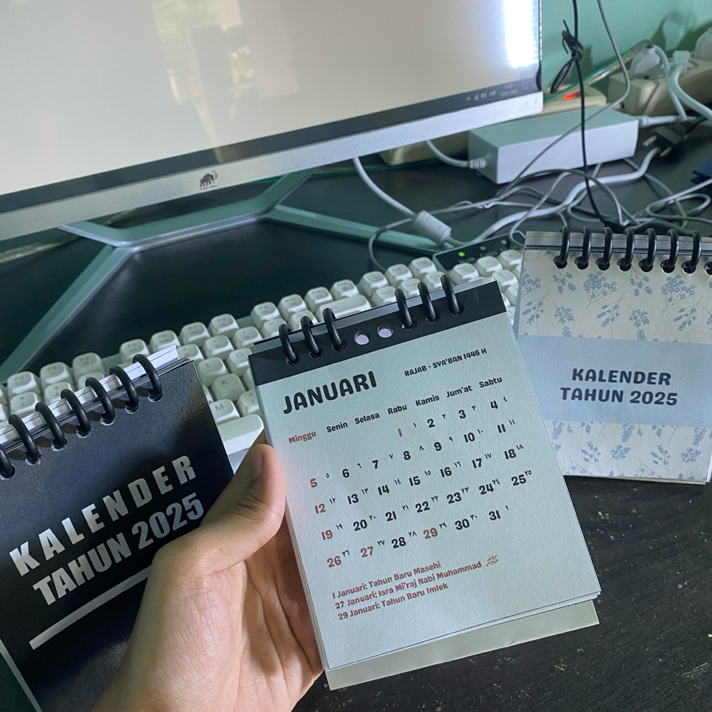 ปฏิทิน 2025 ปฏิทิน Ready 2025 ปฏิทินจิ๋ว 2025 ปฏิทินตั้งโต๊ะ ปฏิทินสุนทรียศาสตร์