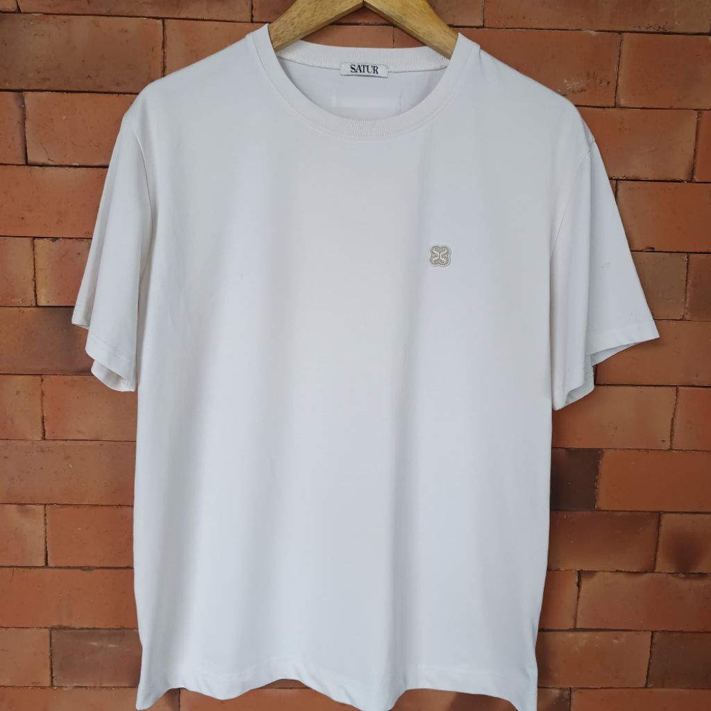 เสื้อยืด SATUR / เสื้อยืด SATUR / เสื้อยืดหรู SATUR