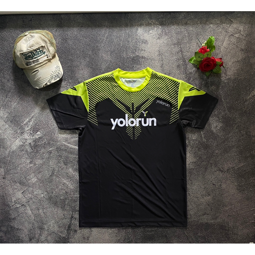 เสื้อยืด 2XU YOLO RUN