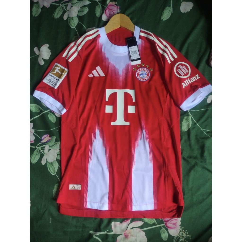 เสื้อ Pi Bayern Munich Home 2025/2026 Kimmich 6 Size XL BNWT
