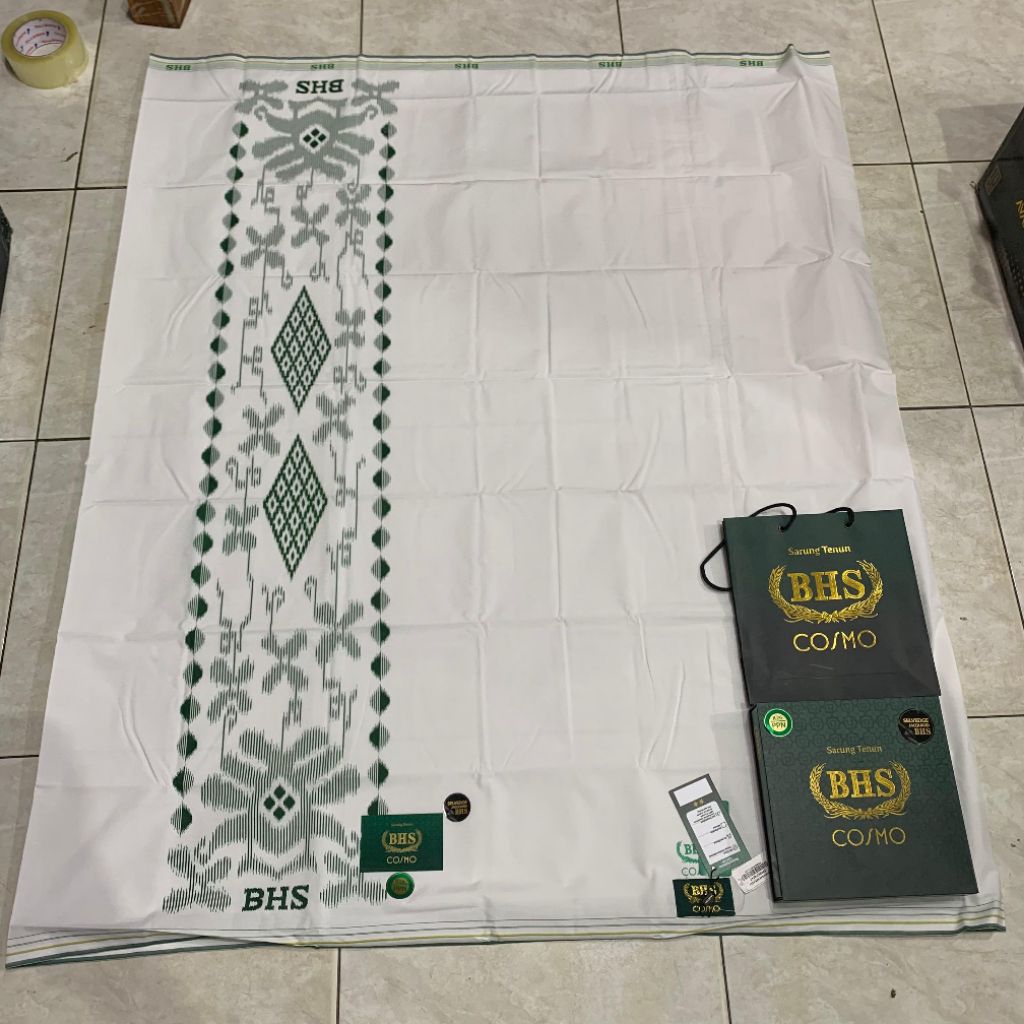 ผ้าถุง BHS COSMO สีขาว