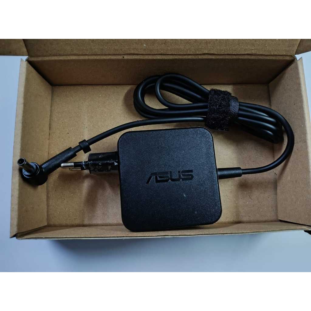 Asus Pro Vivobook GO 19V 2.37A ที่ชาร์จแล็ปท็อป 4.5 x 3.0 MM E1404FA P2420 P2440 Series