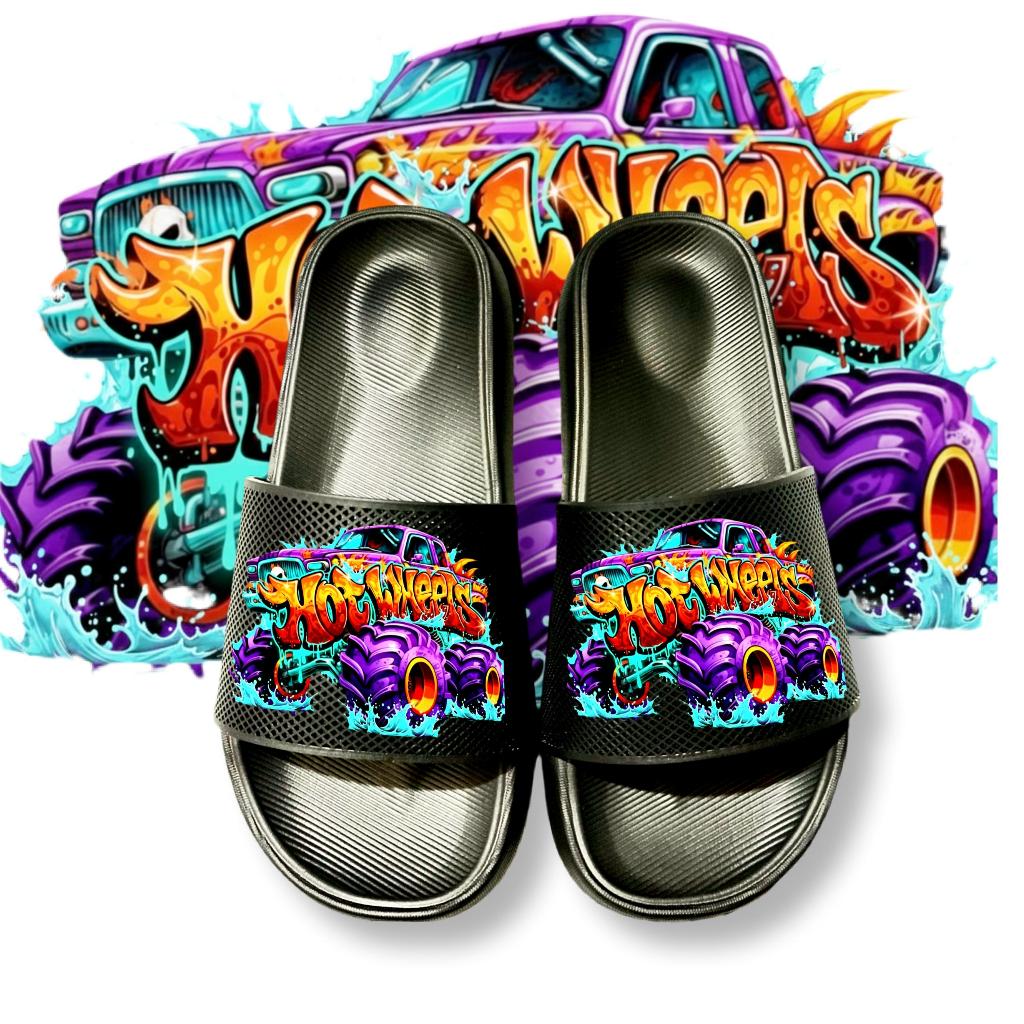 Hotwil Monster Truck Premium รองเท้าแตะเด็กแบบสวม Unisex ขนาด 26-40 อินเทรนด์เบาและนุ่ม
