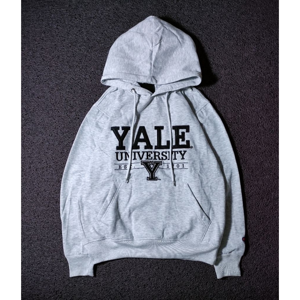 CHAMPION X YALE UNIVERSITY HOODIE