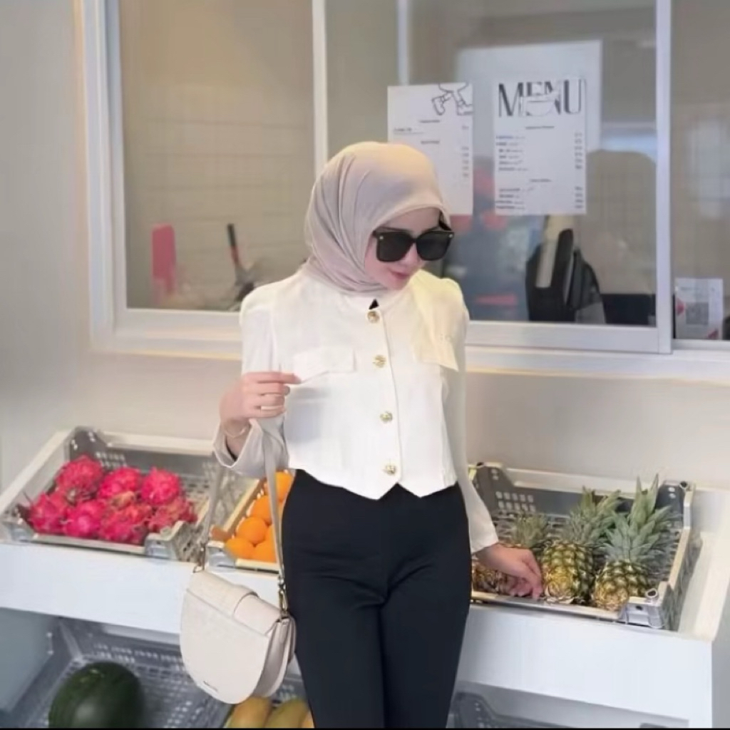 Sonia Blazer Crop Top - เสื้อครอปผู้หญิงสไตล์เกาหลีล่าสุด