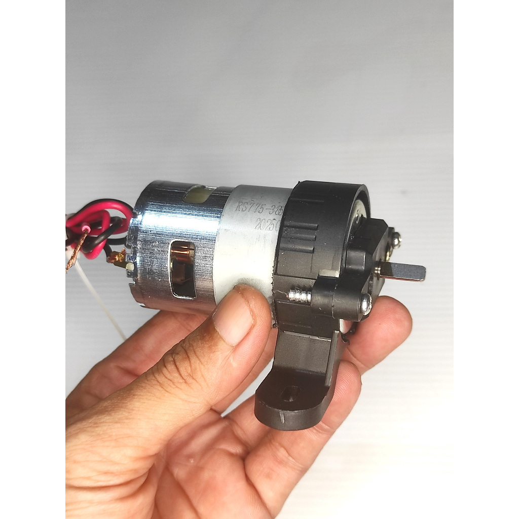 DC Motor Dynamo 775 และตัวยึด DC 12V - 18 โวลต์