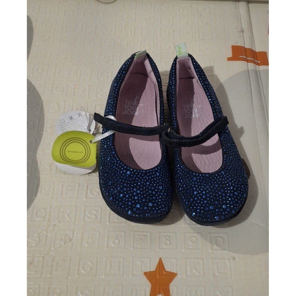 รองเท้าส้นเตี้ยเด็ก Tip toe joy