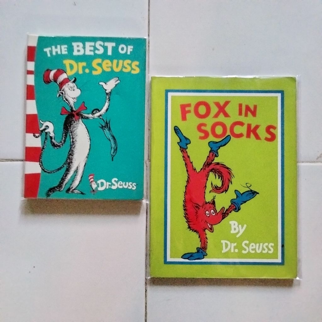 หนังสือนําเข้า - The Best Dr. Seuss - Fox ถุงเท้านี้