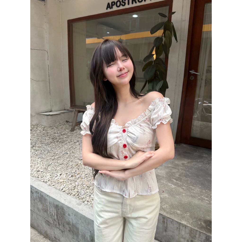 BELLA TOP NUSA STYLE