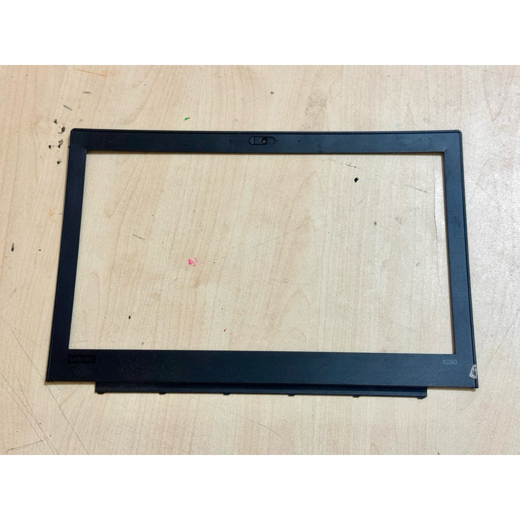 Bezel Thinkpad X280*