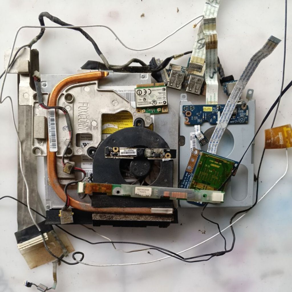 TOMBOL EMACHINES E640 LAPTOP PART DVD, FAN, WEBCAM, JACK, USB BOARD, WI-FI CARD AUDIO BOARD, HARDISK