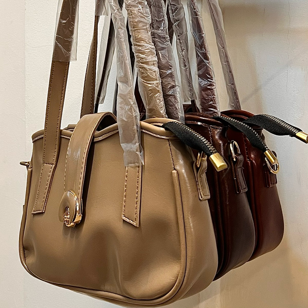 Bella Maxi Bag 2in1 (กระเป๋าและกระเป๋าสะพาย)