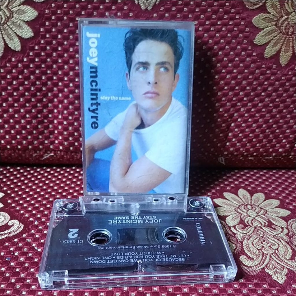 เทปคาสเซ็ท joey mcintyre อยู่เหมือนกัน