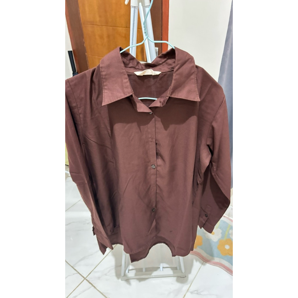 เสื้อเชิ้ต KEMEJA PL โดย HOS